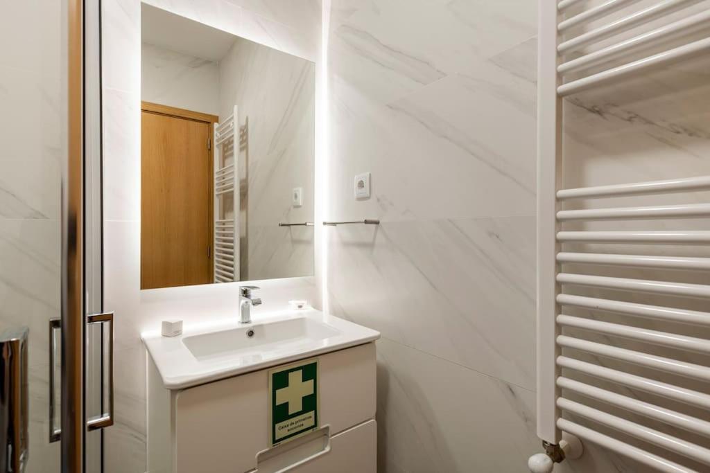 Apartamentos Avenida Premium ヴィラ・レアル エクステリア 写真